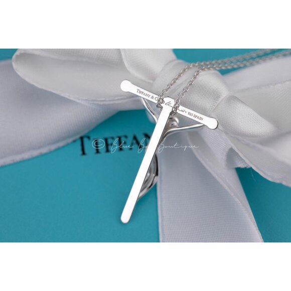 Tiffany & Co. Cross Necklace Elsa Peretti Crucifix Pendant in Silver 21mm - Picture 5 of 6